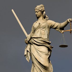 Interesante taller impartido por un juez norteamericano donde aprenderás más sobre su sistema judicial y sus diferencias con el resto.