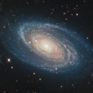 Taller dirigido a estudiantes, físicos y aficcionados, donde aprenderás junto a un experto en la materia sobre formación de galaxias y cosmos.