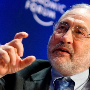 Ponencia magistral por el Nobel de Economía, donde nos dará su visión actual y macroeconómica del entorno que nos rodea.