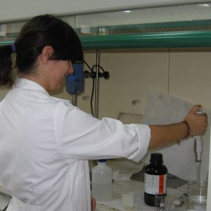 Aprende sobre técnicas de trazabilidad y alimentación desde un punto de vista científico, para mejorar la comprensión de la cadena alimenticia.