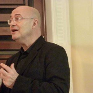 Si te gusta cantar, este es tu curso de canto, David Mason, uno de los mejores profesores del mundo ;-)