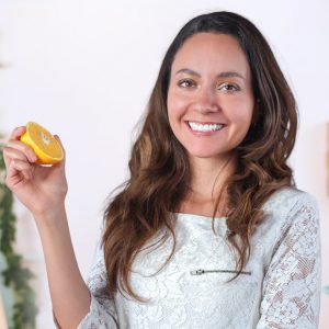 Adriana Puente, especialista en nutrición clínica, te enseñará a crear nuevos hábitos que impactarán en tu alimentación y vida cotidiana. Desde elegir los alimentos más adecuados para tu dieta hasta la definición de los tiempos de tus comidas ¡Será delicioso estar saludable!