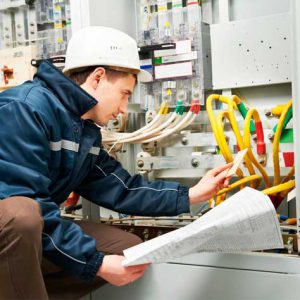 Título oficial de PRL Electricidad Actualizado con la normativa COVID-19 (coronavirus) Válido ante la inspección laboral y ETT en toda España Multisectorial para diversas actividades laborales. Envío completamente gratis y al instante.